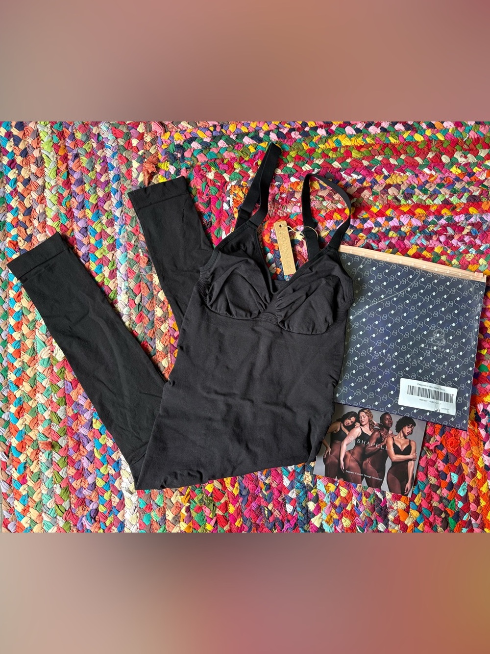 BLACK SHAPELLX SHAPE WEAR